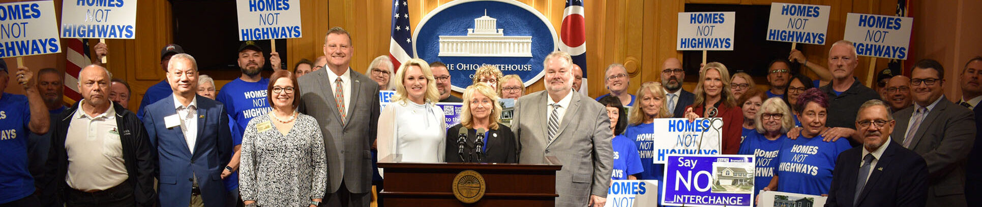 Group photo at the I-71 interchange press conference at the Ohio Statehouse